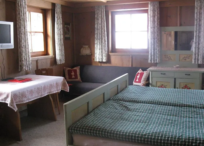 Malernhof Bed & Breakfast 3*